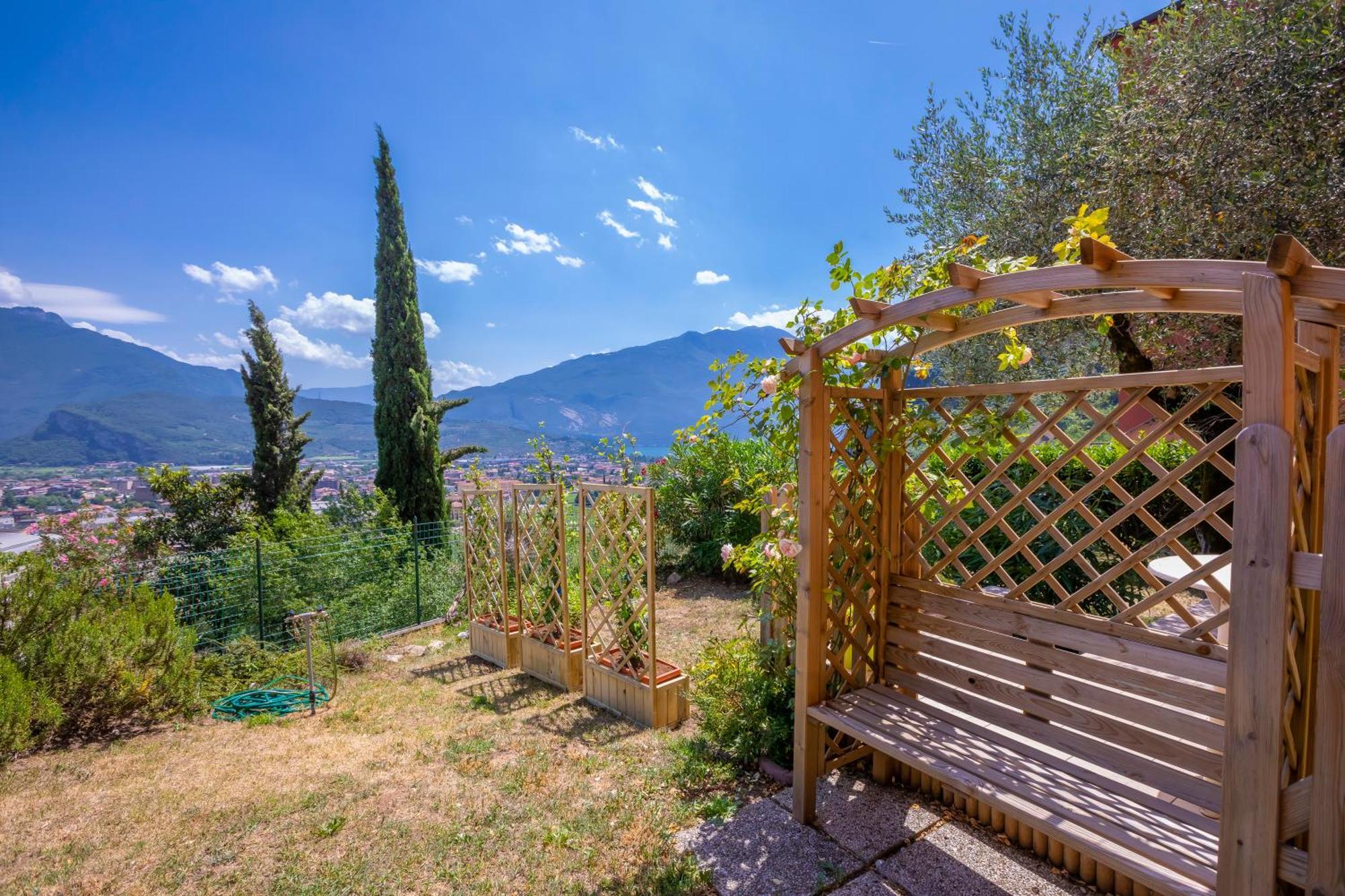 Appartamento Casa Turchese Riva del Garda Esterno foto